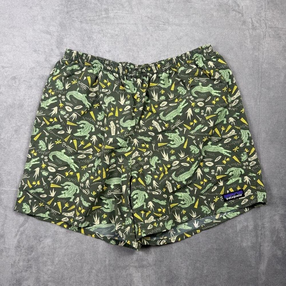 Patagonia Baggies 5” Shorts Crocodile Alligator Print AOP Green Swim Men medium